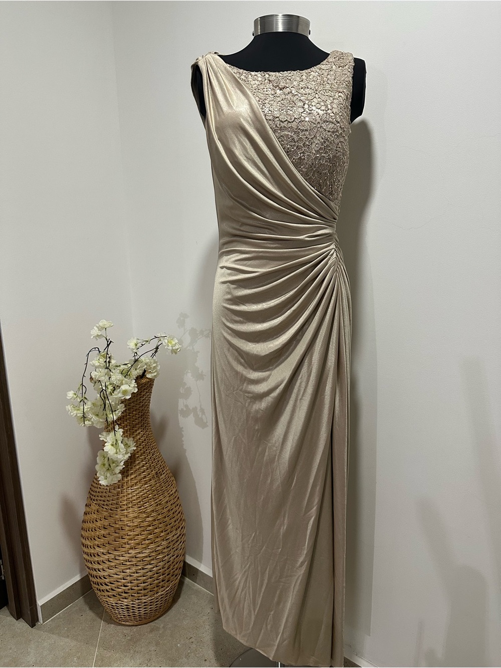 Adrianna Papell Draped Evening Gown in Champagne - NWOT Sz 8P